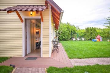 Фото номера Дом с 1 спальней Дома для отпуска Happy Place - Casuta Galbena г. Domneşti 72
