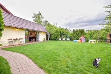 Фото номера Дом с 1 спальней Дома для отпуска Happy Place - Casuta Galbena г. Domneşti 84