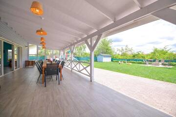 Фото номера Дом с 1 спальней Дома для отпуска Happy Place - Casuta Albastra г. Domneşti 18